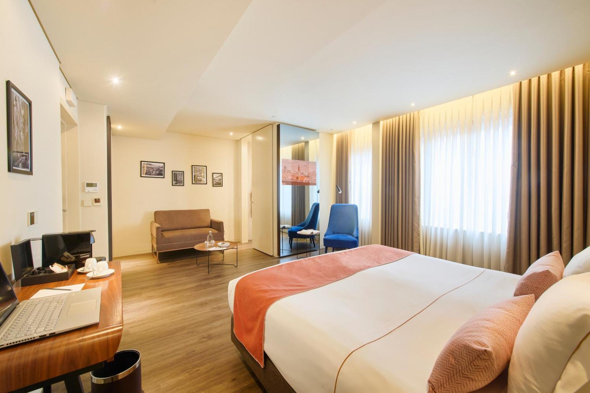 Moon & Sun Hotel