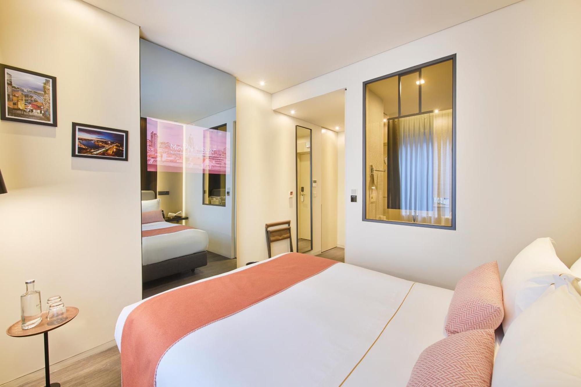 Moon & Sun Hotel